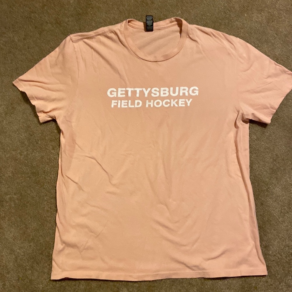 Gettysburg field hockey, pink T-shirt